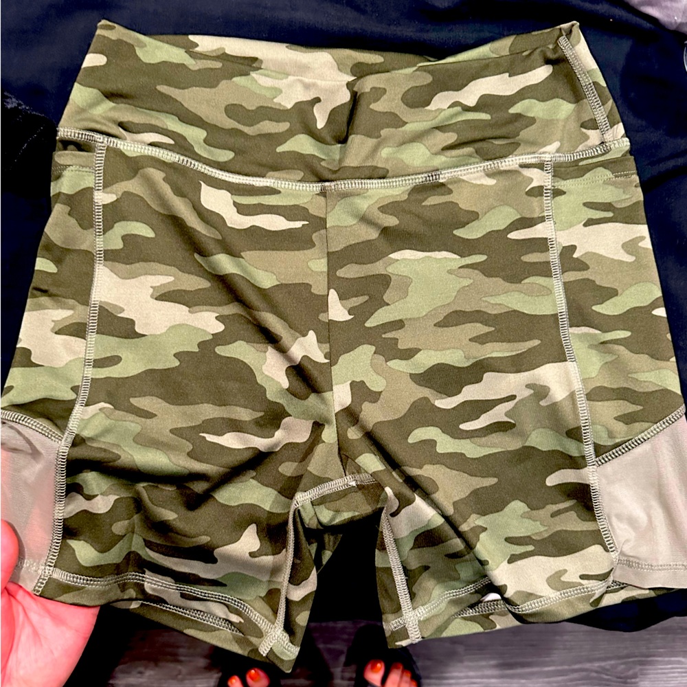 Camo PINK shorts